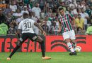 Fred em campo na vitória do Fluminense sobre o Corinthians
